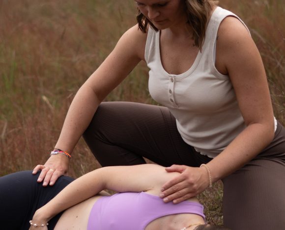 Prä- und Postnatal-Yoga – Begleitung für Mütter vor und nach der Geburt